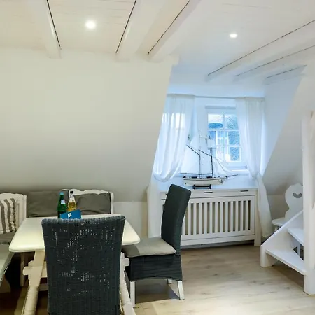Silbermoewe_herrenhof Apartment Wrixum